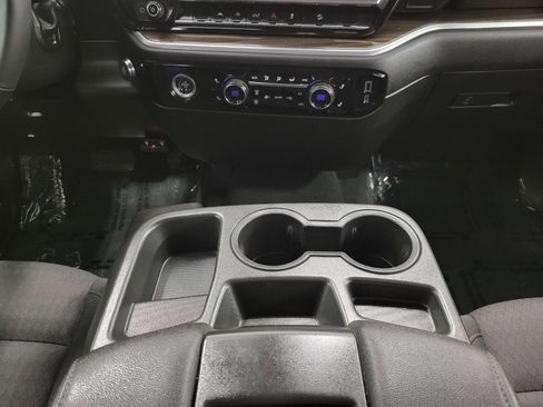 Used 2022 Chevrolet Silverado 1500 LT AWD/4WD image 17