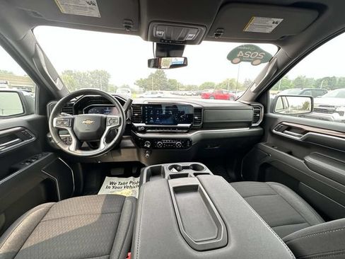 Certified 2024 Chevrolet Silverado 1500 LT AWD/4WD image 21