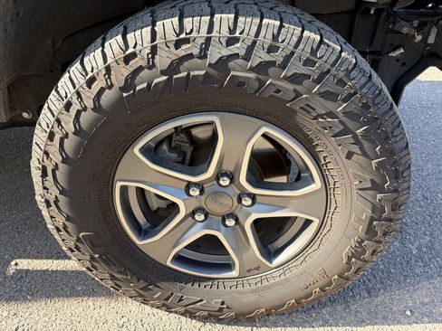 Used 2018 Jeep Wrangler Unlimited Sport S AWD/4WD image 7