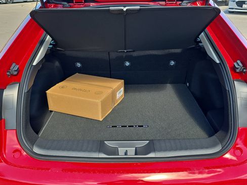 New 2026 Toyota Prius Plug-In Hybrid FWD image 28