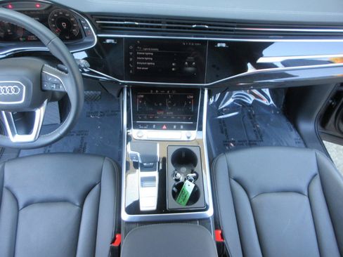 Used 2026 Audi Q7 3.0T Premium Plus w/ Premium Plus Package AWD/4WD image 48