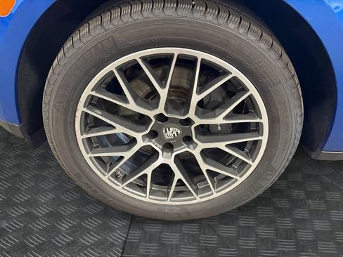 Used 2017 Porsche Macan AWD/4WD image 14