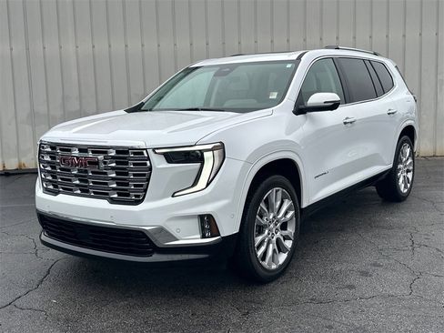 Used 2024 GMC Acadia Denali w/ Super Cruise Package image 2