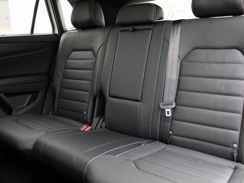 New 2026 Volkswagen Atlas Cross Sport SEL R-Line image 21