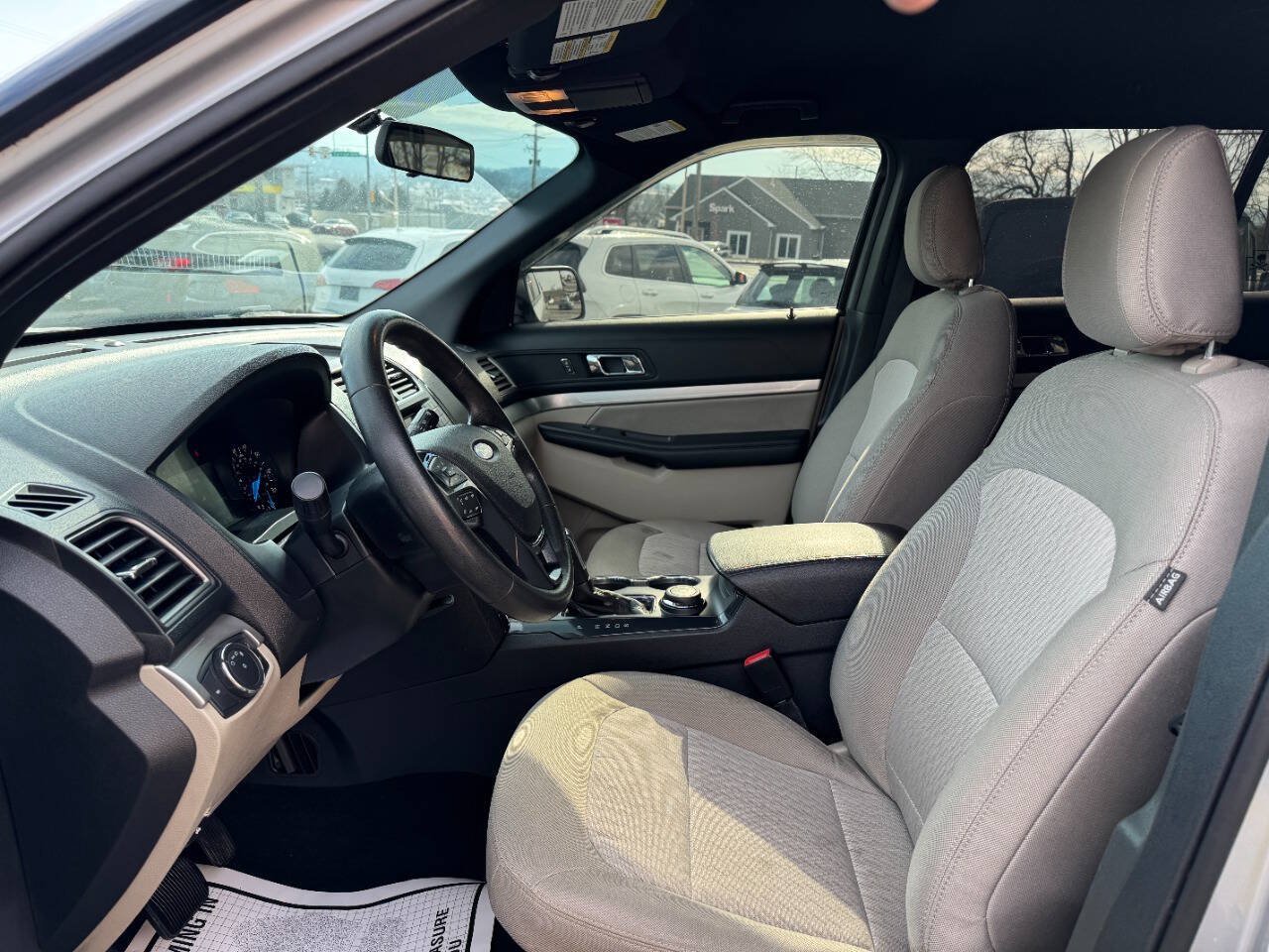 Used 2018 Ford Explorer 4WD image 9