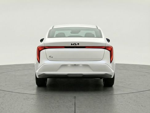 Used 2025 Kia K4 LXS image 7