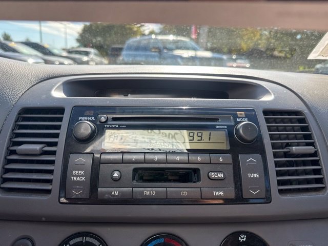 Used 2002 Toyota Camry LE w/ Pkg 7 FWD image 26