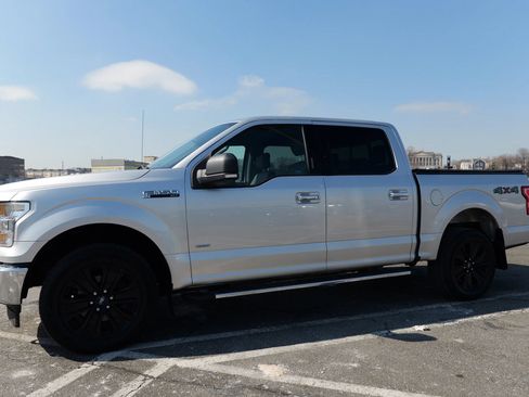 Used 2017 Ford F150 XLT w/ Equipment Group 302A Luxury AWD/4WD image 4
