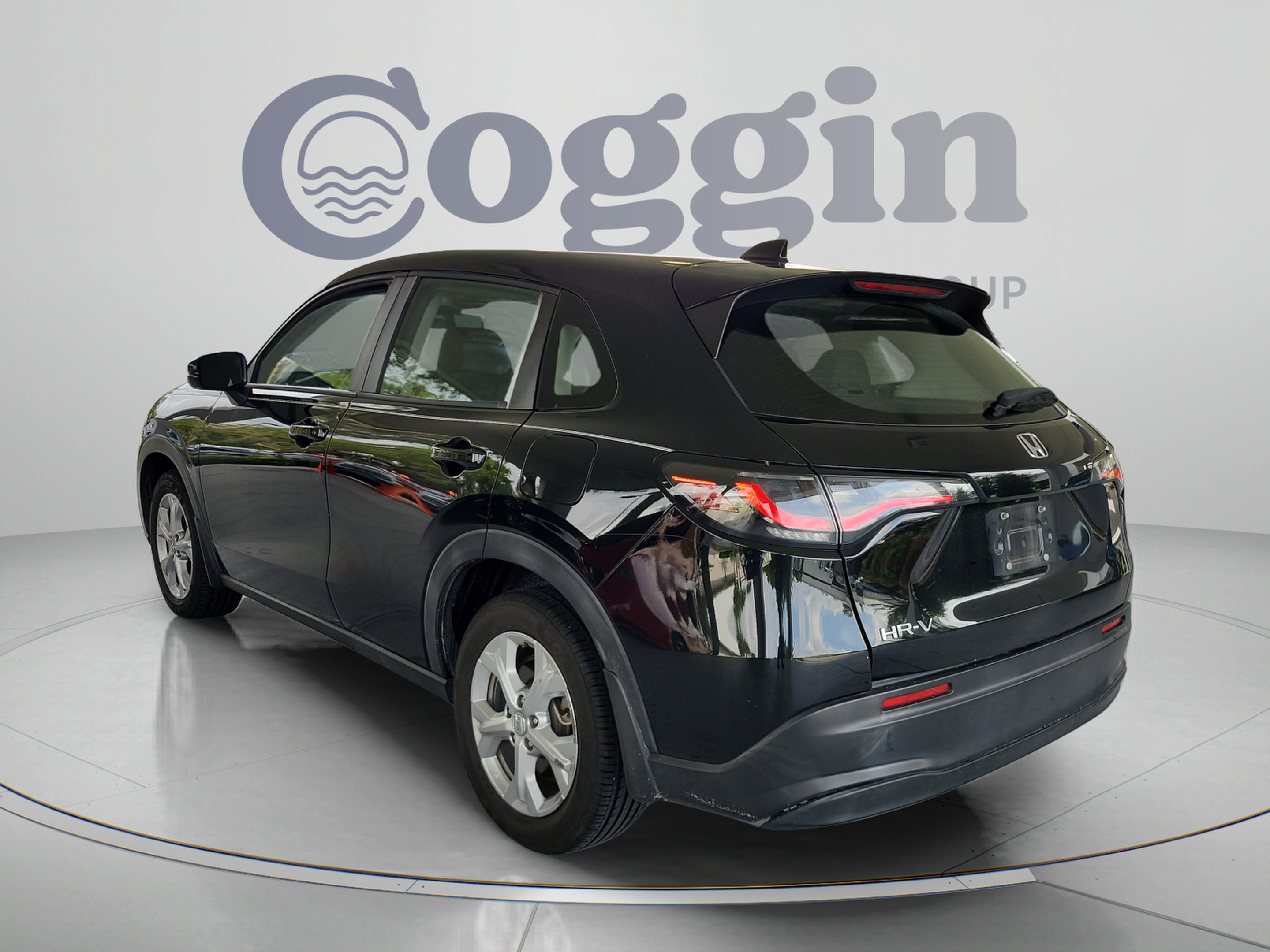 Used 2024 Honda HR-V LX image 3