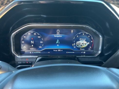 Used 2024 Chevrolet Silverado 2500 LT w/ Convenience Package image 25