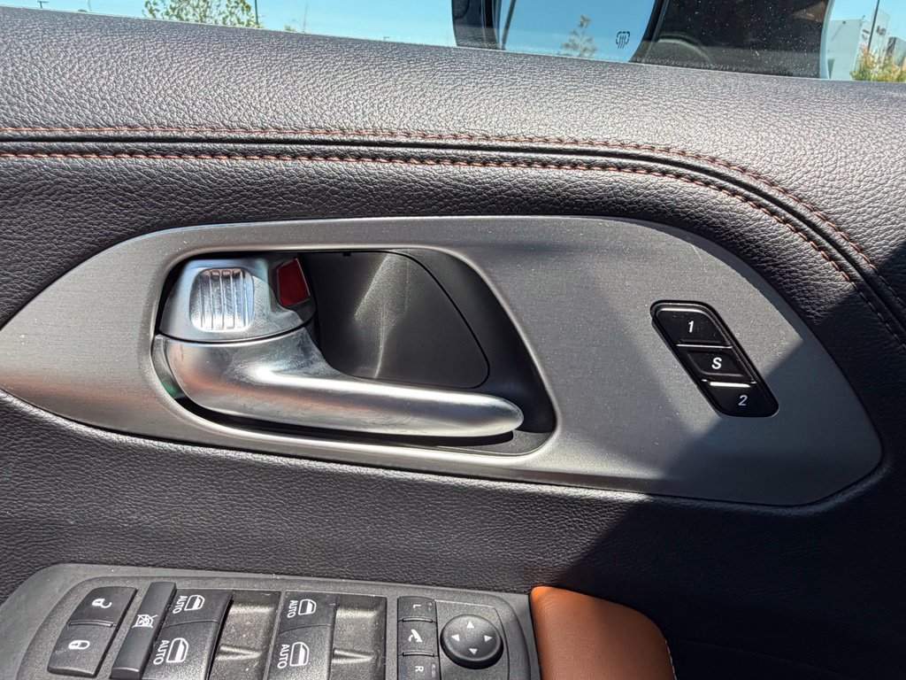 Used 2024 Chrysler Pacifica Pinnacle FWD image 53
