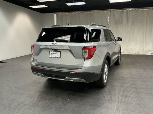 Used 2021 Ford Explorer XLT w/ Equipment Group 202A AWD/4WD image 7
