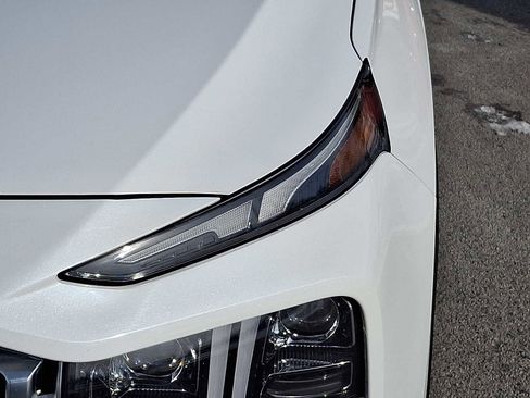 Used 2023 Hyundai Santa Fe Limited image 10