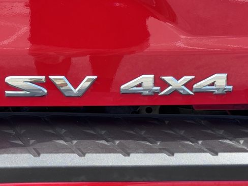 Used 2022 Nissan Titan SV image 14