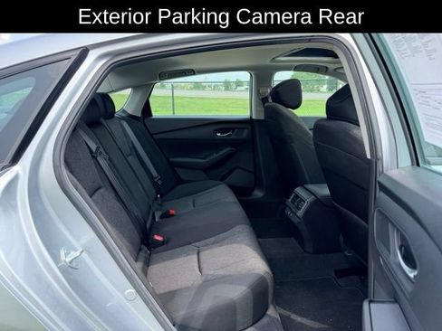 Used 2025 Honda Accord SE image 10