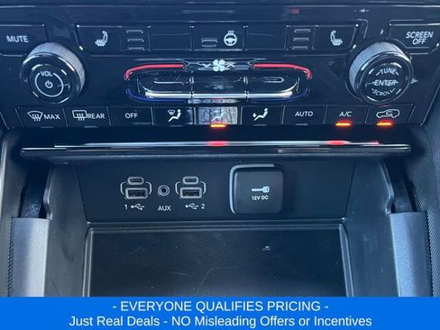 New 2025 Jeep Grand Cherokee L Altitude image 17