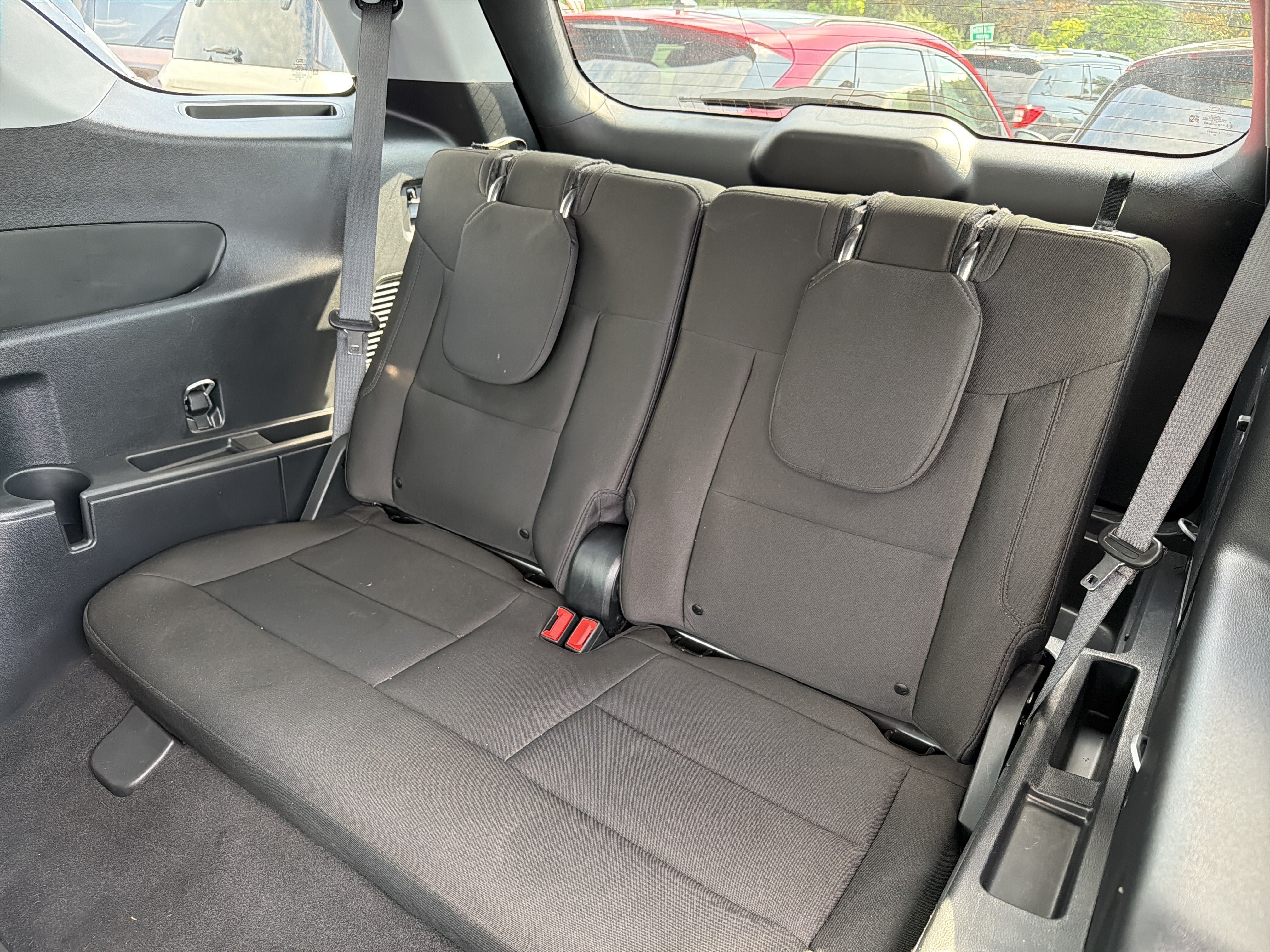 Used 2023 Ford Explorer XLT AWD/4WD image 26