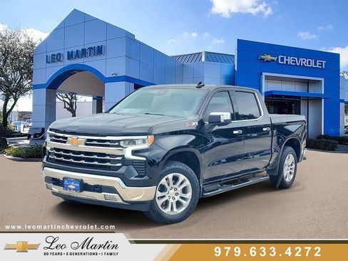 Used 2022 Chevrolet Silverado 1500 LTZ w/ LTZ Premium Package AWD/4WD image 1