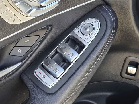 Used 2020 Mercedes-Benz GLC 300 4MATIC w/ AMG Line image 30