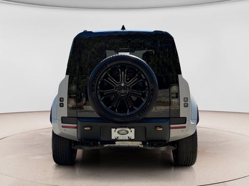 New 2026 Land Rover Defender 110 OCTA AWD/4WD image 4