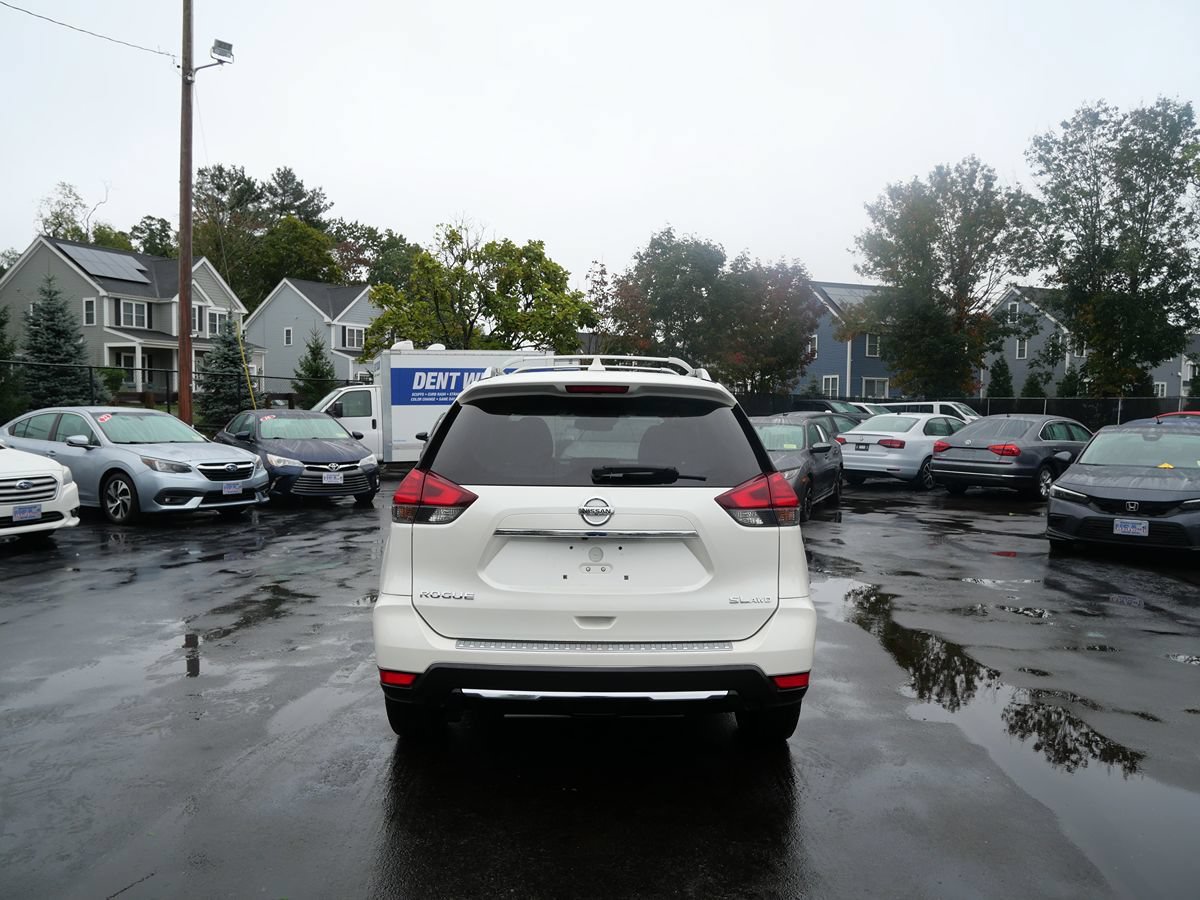 Used 2017 Nissan Rogue SL w/ SL Premium Package AWD/4WD image 6
