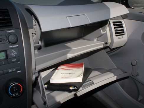 Used 2009 Toyota Corolla w/ Preferred Accessory Pkg FWD image 14