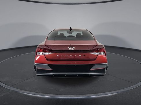 Certified 2025 Hyundai Elantra SEL FWD image 7