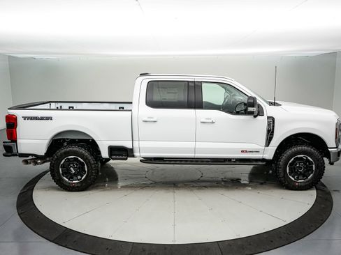 New 2026 Ford F250 Lariat w/ Tremor Off-Road Package image 3