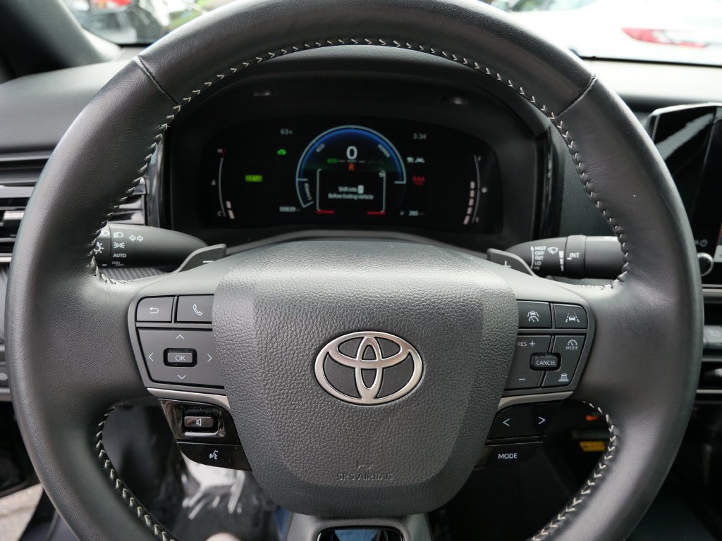 Certified 2025 Toyota Camry SE FWD image 24