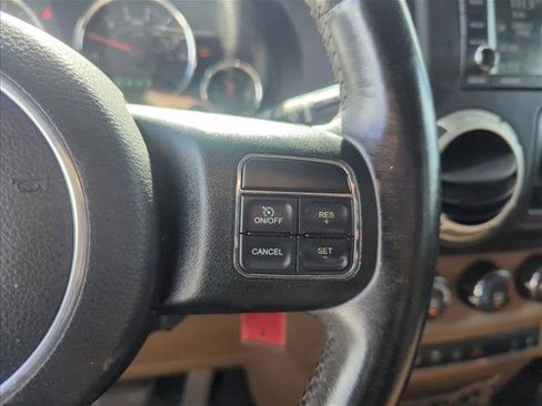Used 2017 Jeep Wrangler Unlimited Sahara w/ Dual Top Group AWD/4WD image 15