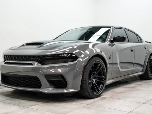 Used 2023 Dodge Charger SRT Hellcat w/ Harman/Kardon Audio Group RWD image 7