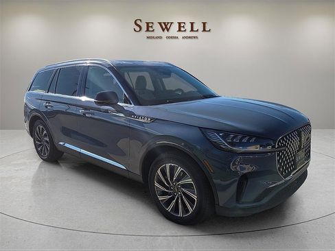 New 2026 Lincoln Aviator 2WD image 6