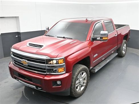 Used 2018 Chevrolet Silverado 2500 High Country w/ Duramax Plus Package image 35