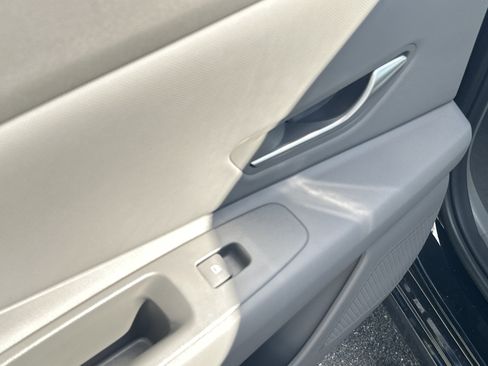 New 2026 Hyundai Elantra Sport FWD image 12