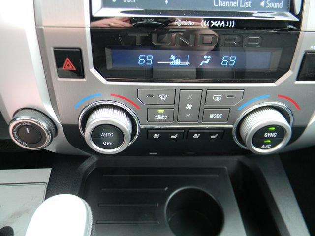 Used 2016 Toyota Tundra 4x4 CrewMax image 14