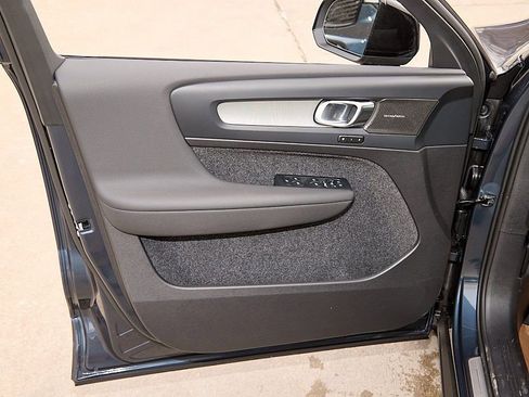 New 2026 Volvo XC40 B5 Plus w/ Protection Package Premier image 10