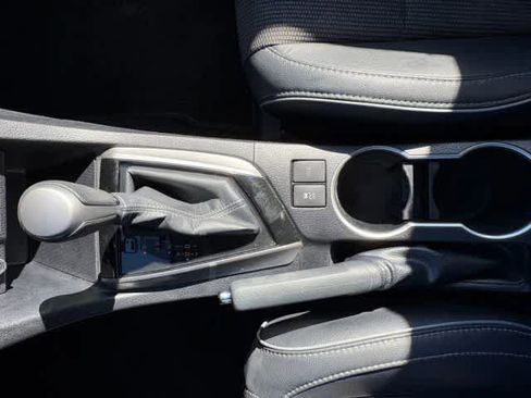 Used 2015 Toyota Corolla S image 22