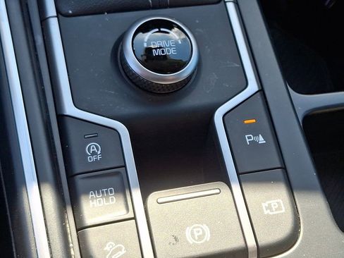 Used 2025 Kia Sorento EX w/ Panoramic Sunroof Package image 25