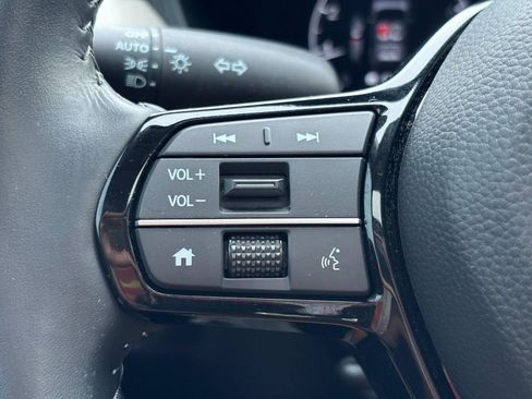 Used 2025 Honda HR-V EX-L image 17