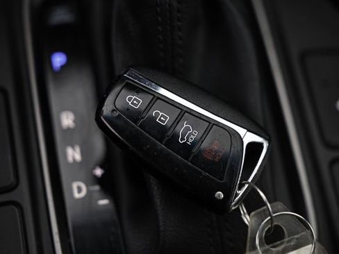 Used 2018 Hyundai Santa Fe Sport image 40