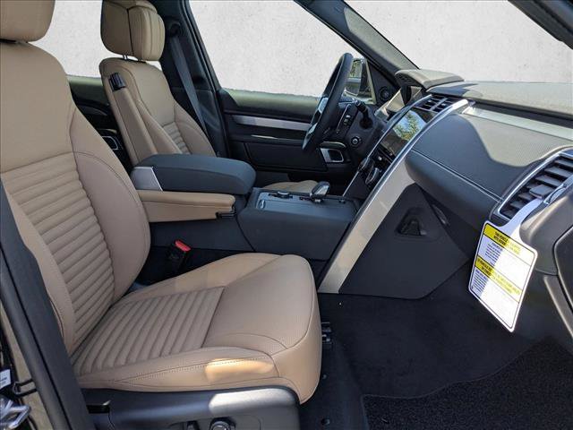 New 2026 Land Rover Discovery Limited Edition AWD/4WD image 17