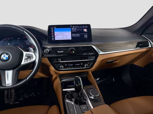 Used 2022 BMW 530i w/ M Sport Package RWD image 24