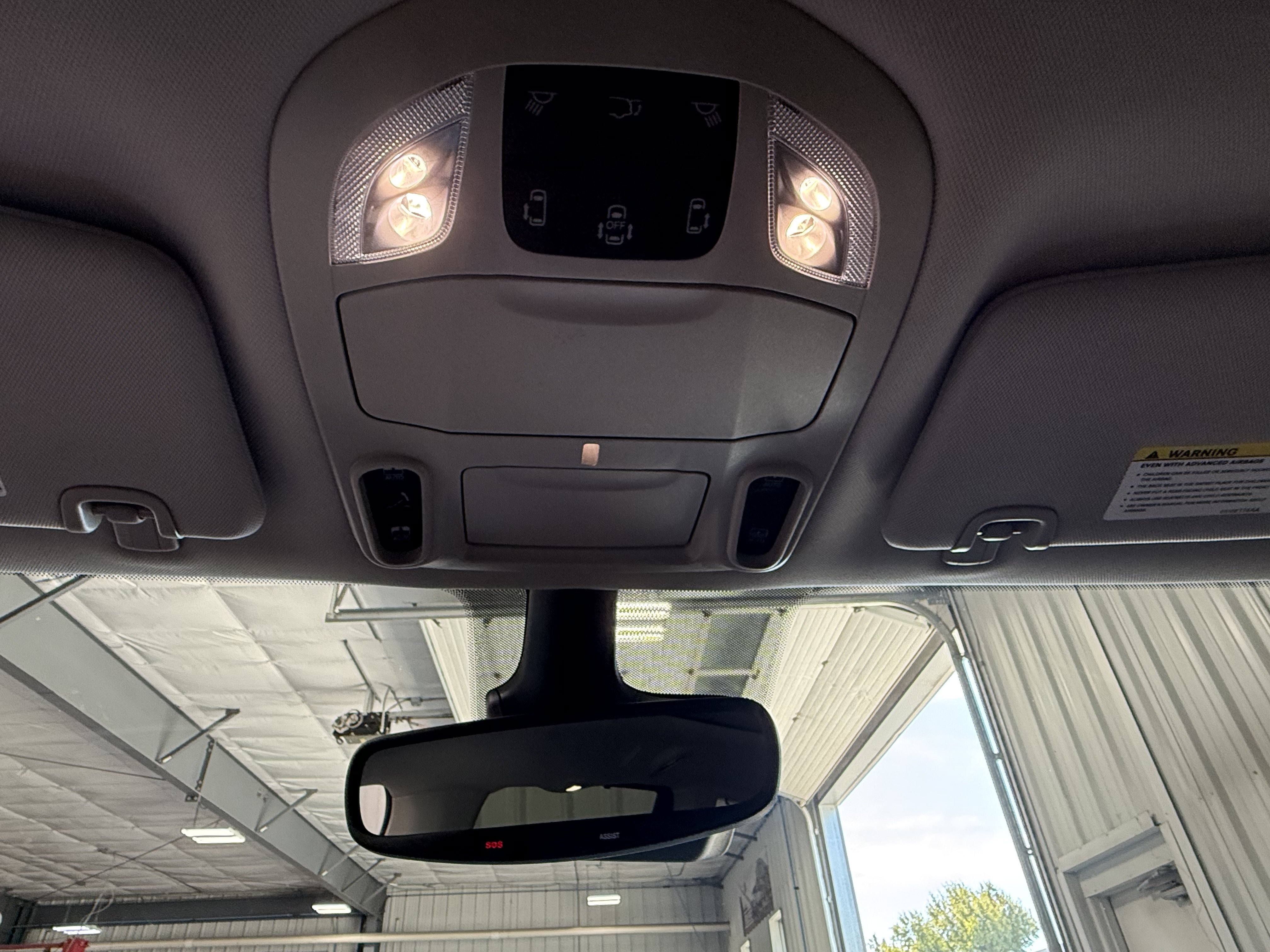 Used 2024 Chrysler Pacifica Limited w/ Trailer Tow Group FWD image 22
