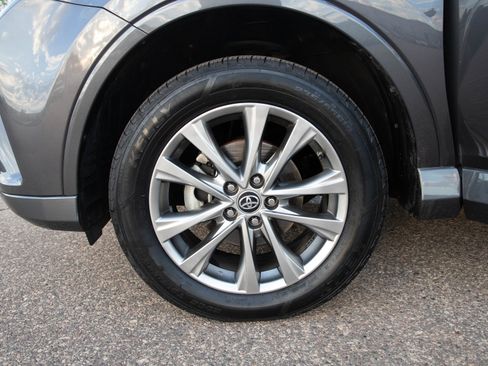 Used 2017 Toyota RAV4 Platinum FWD image 31