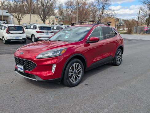 Used 2020 Ford Escape SEL image 7