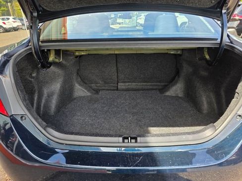 Used 2019 Toyota Corolla LE FWD image 23