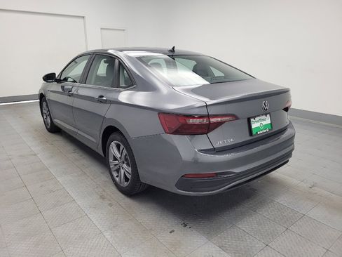 Used 2024 Volkswagen Jetta SE w/ Panoramic Sunroof Package image 5