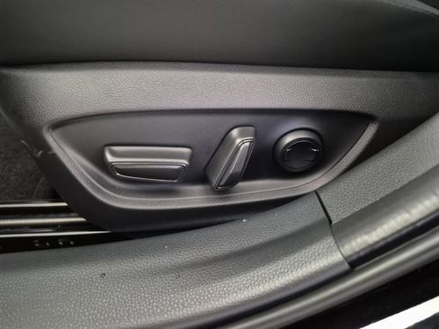 New 2026 Toyota Prius XSE image 15