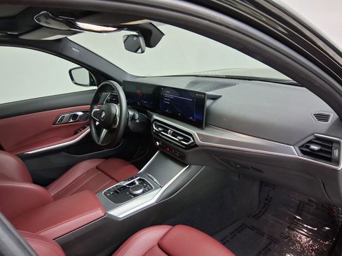Used 2023 BMW 330i xDrive Sedan w/ M Sport Package image 31