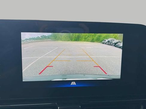 Used 2025 Chevrolet TrailBlazer RS w/ Convenience Package FWD image 22